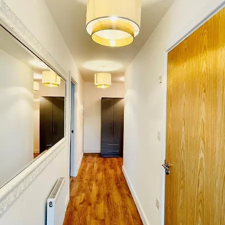 Urban Gem Apartment- Free Parking Enfield Exterior photo