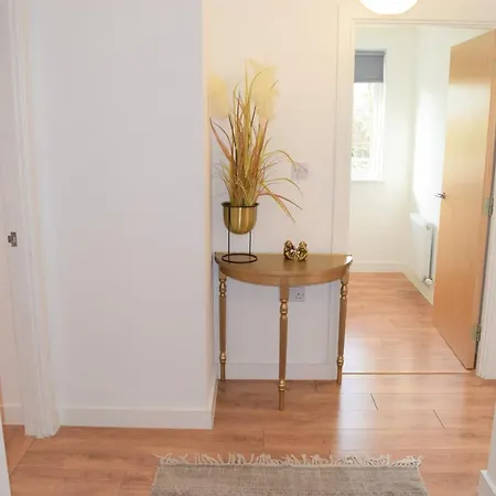Urban Gem Apartment- Free Parking Enfield Exterior photo