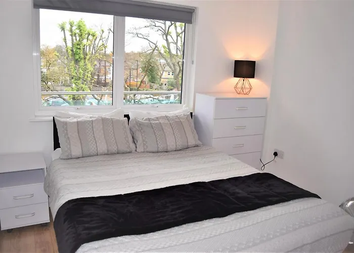 Urban Gem Apartment- Free Parking