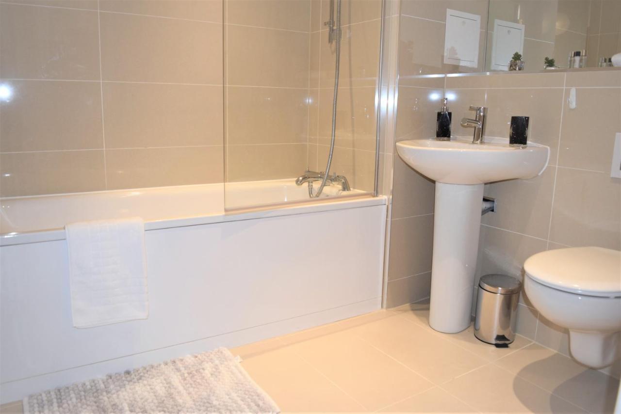 Urban Gem Apartment- Free Parking *